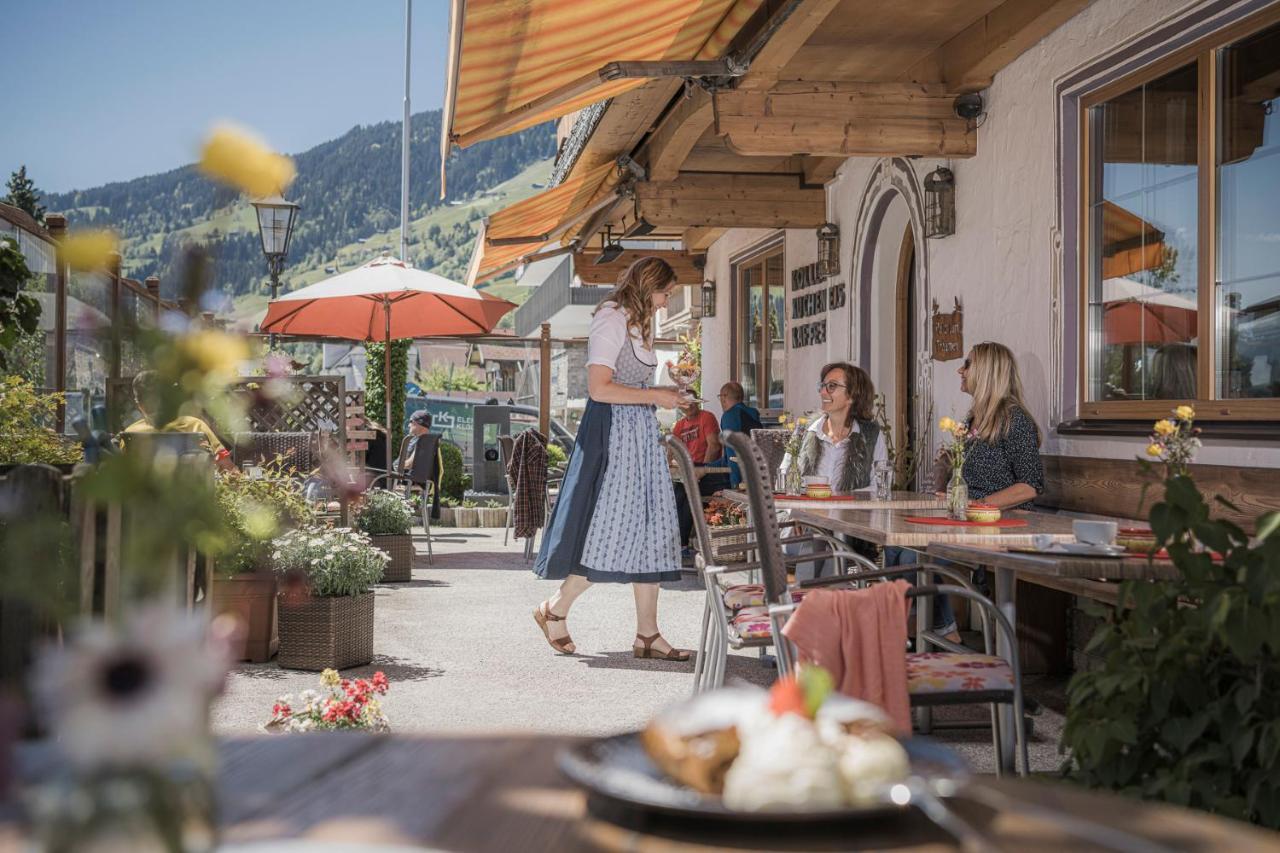 Cafe Pension Koller Hotel Brixen im Thale Luaran gambar