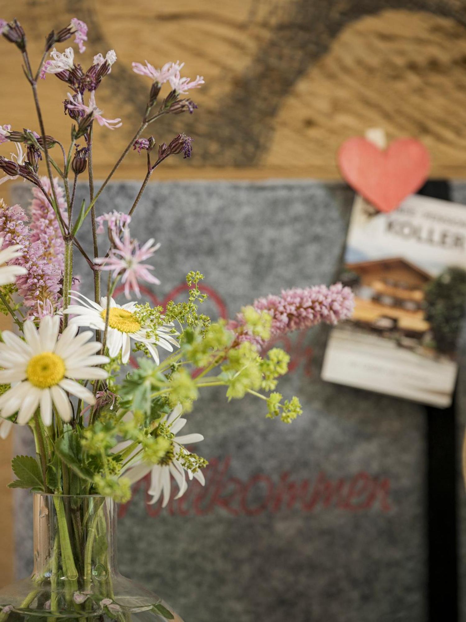 Cafe Pension Koller Brixen im Thale Luaran gambar