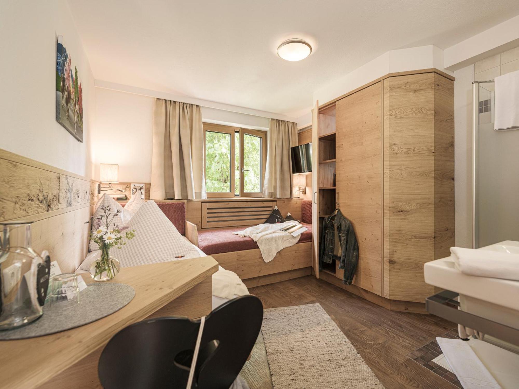 Cafe Pension Koller Hotel Brixen im Thale Luaran gambar