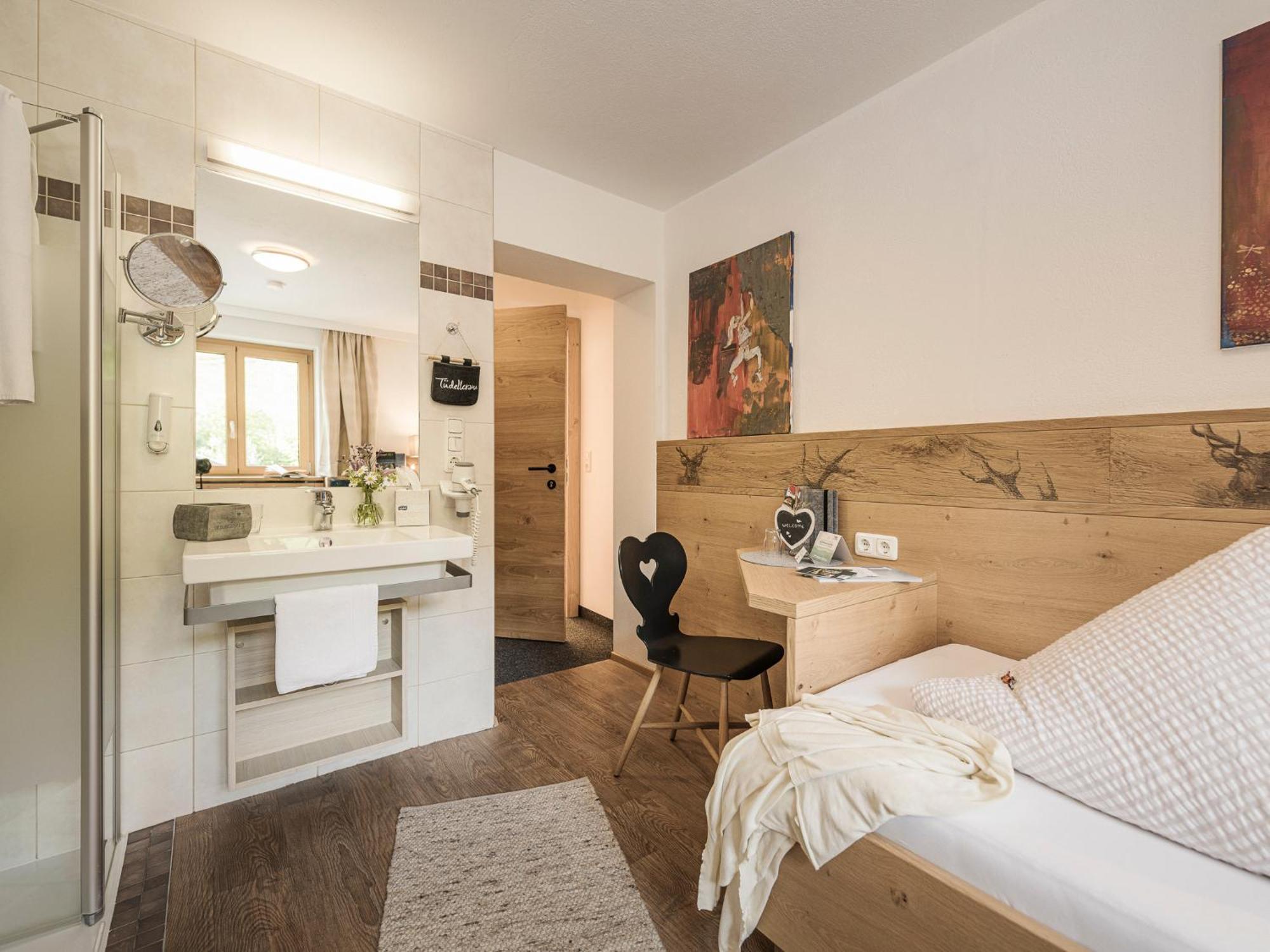 Cafe Pension Koller Brixen im Thale Luaran gambar