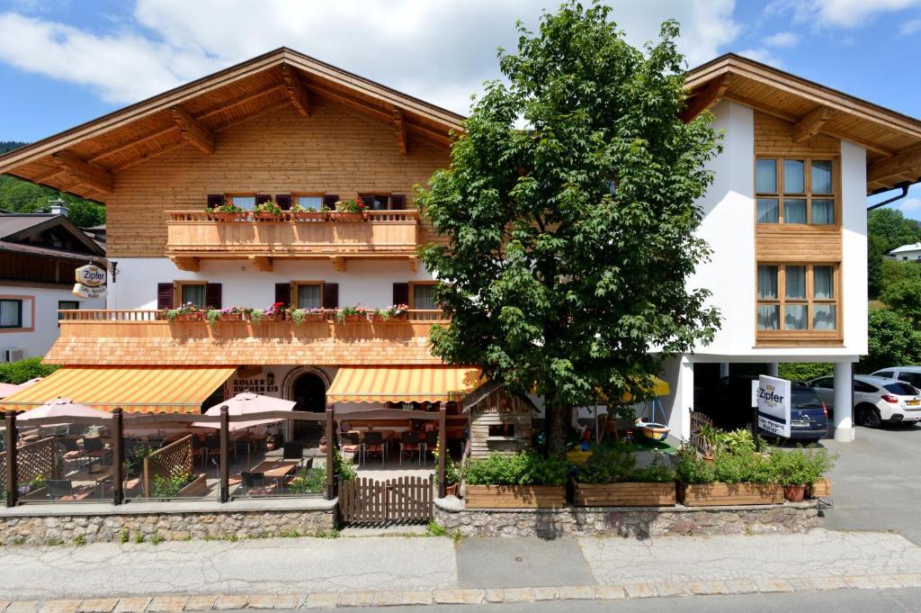 Cafe Pension Koller Hotel Brixen im Thale Luaran gambar